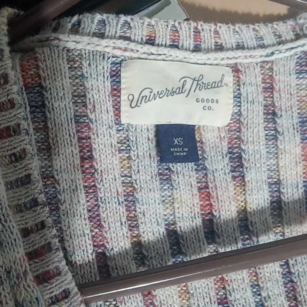 Universal Thread Vest - Picture 3 of 3